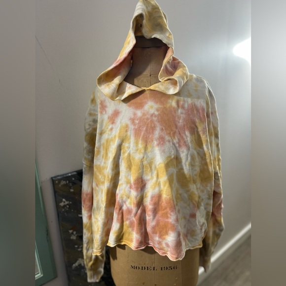 Old Navy Other - Old Navy hooded lightweight sweater